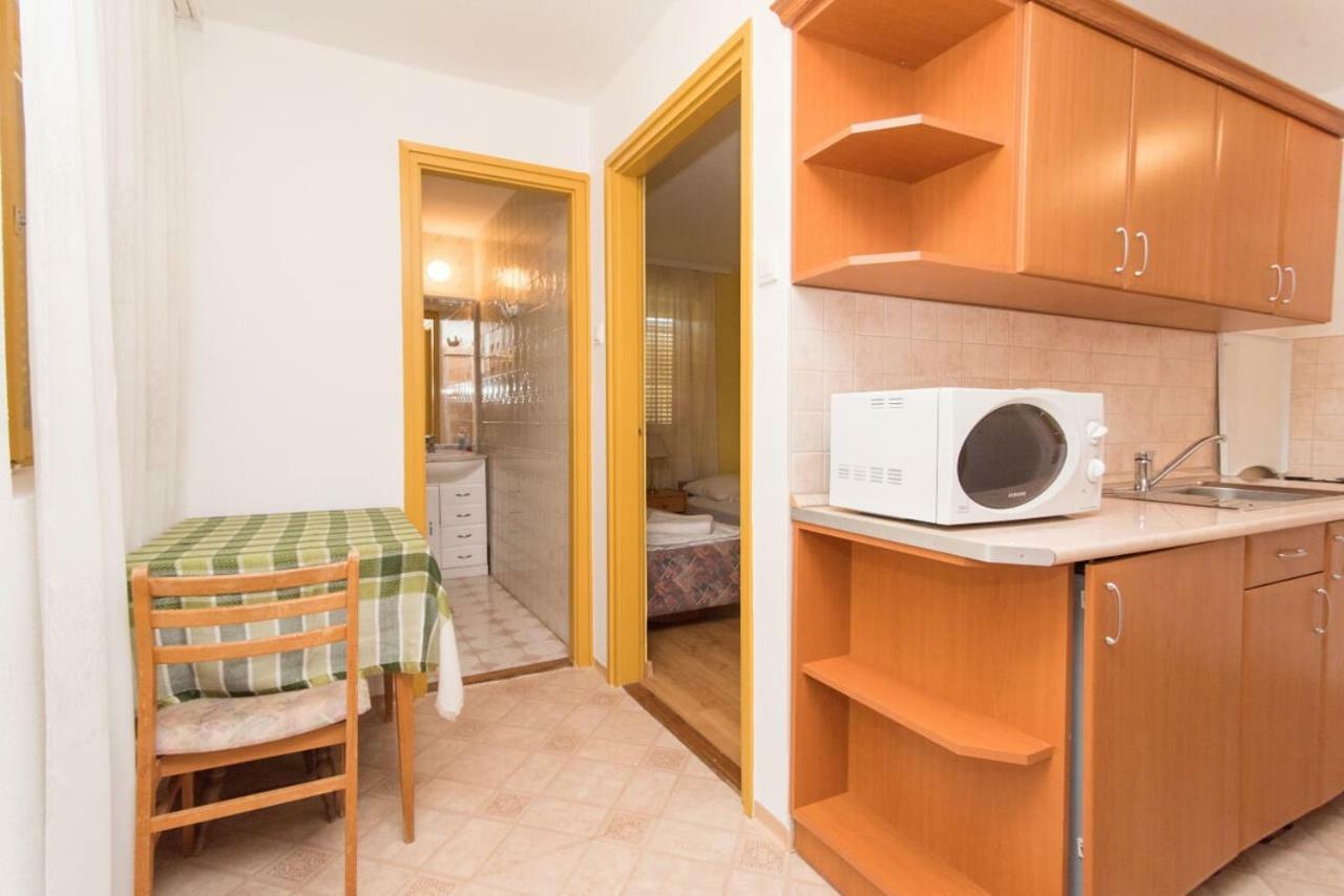Kaman Pince Apartment Alsopahok Exterior photo